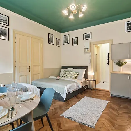 Apartment Apts In Old Town By Michal&friends