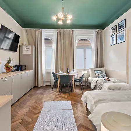 Apts In Old Town By Michal&friends Apartment