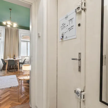 Apts In Old Town By Michal&friends *